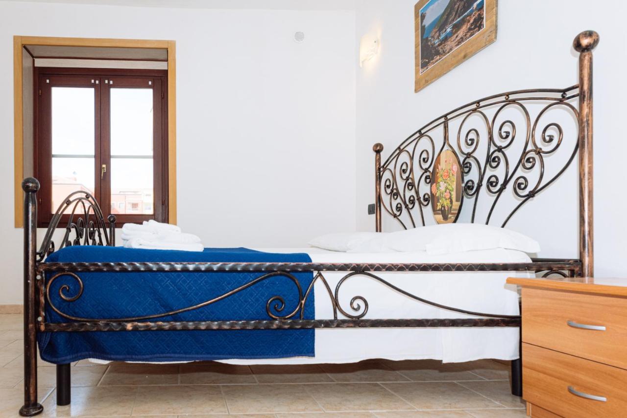 Casa Vacanze Maestrale - By Faendho بورتو توريس المظهر الخارجي الصورة
