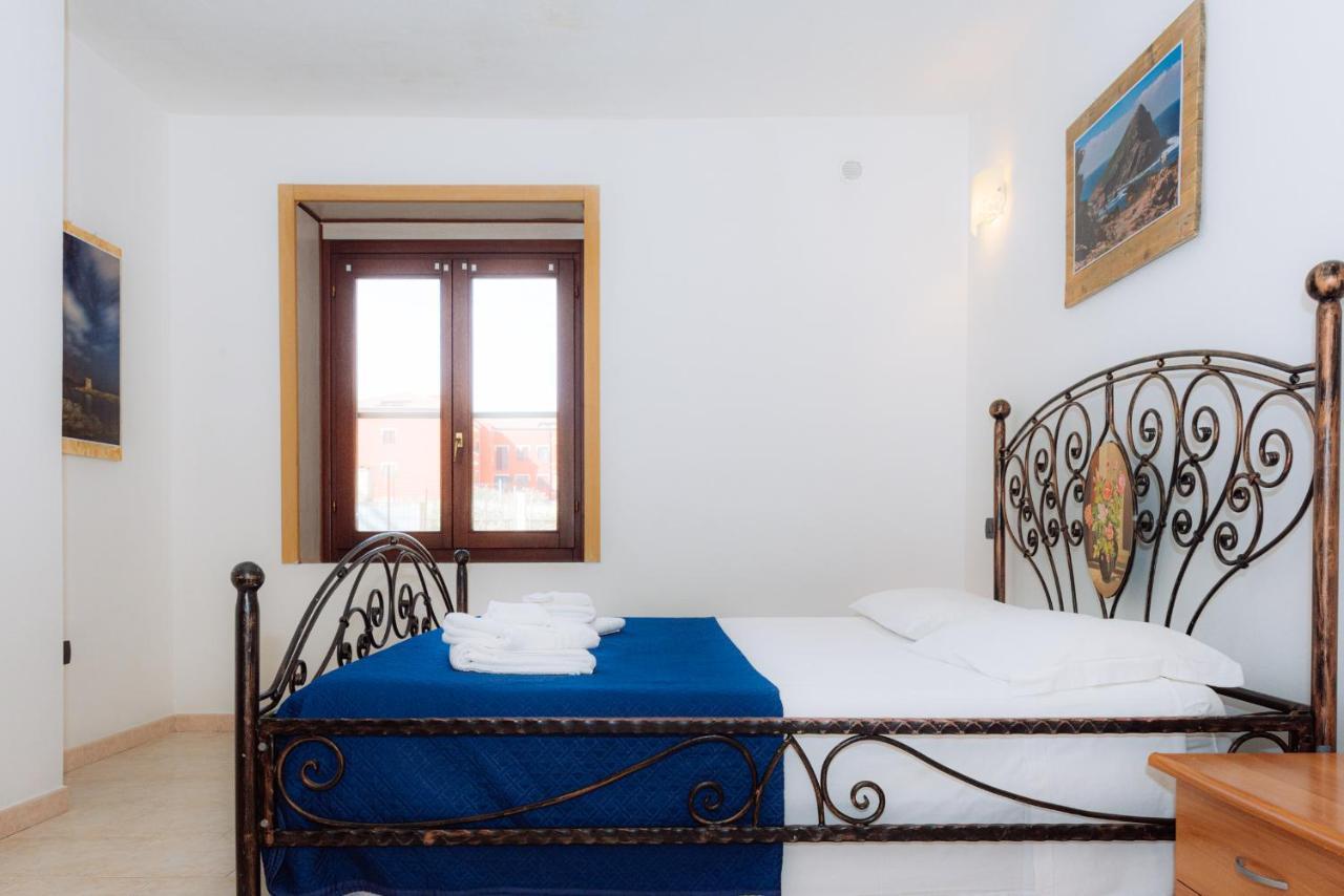 Casa Vacanze Maestrale - By Faendho بورتو توريس المظهر الخارجي الصورة
